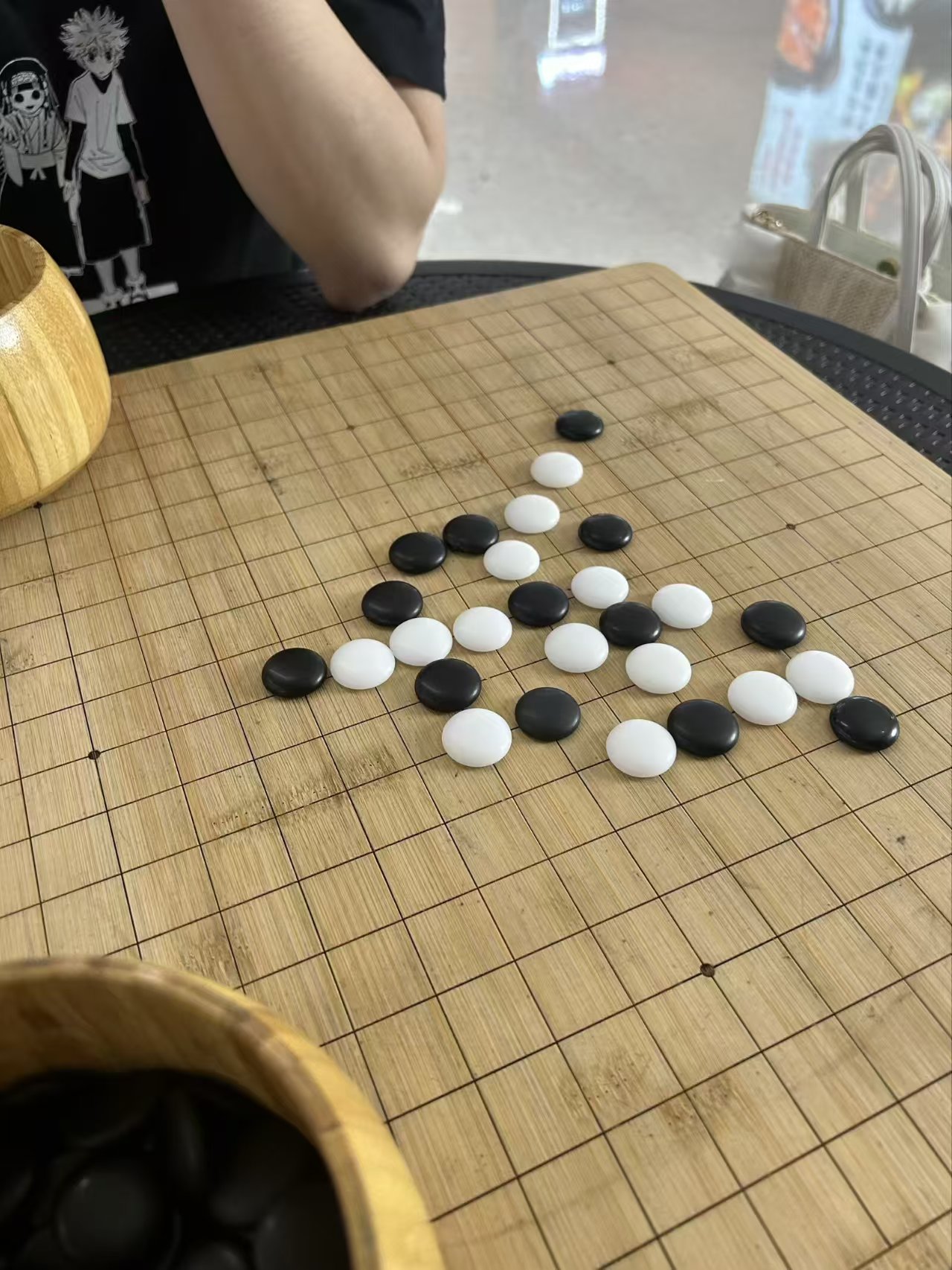 很久以前排队下棋